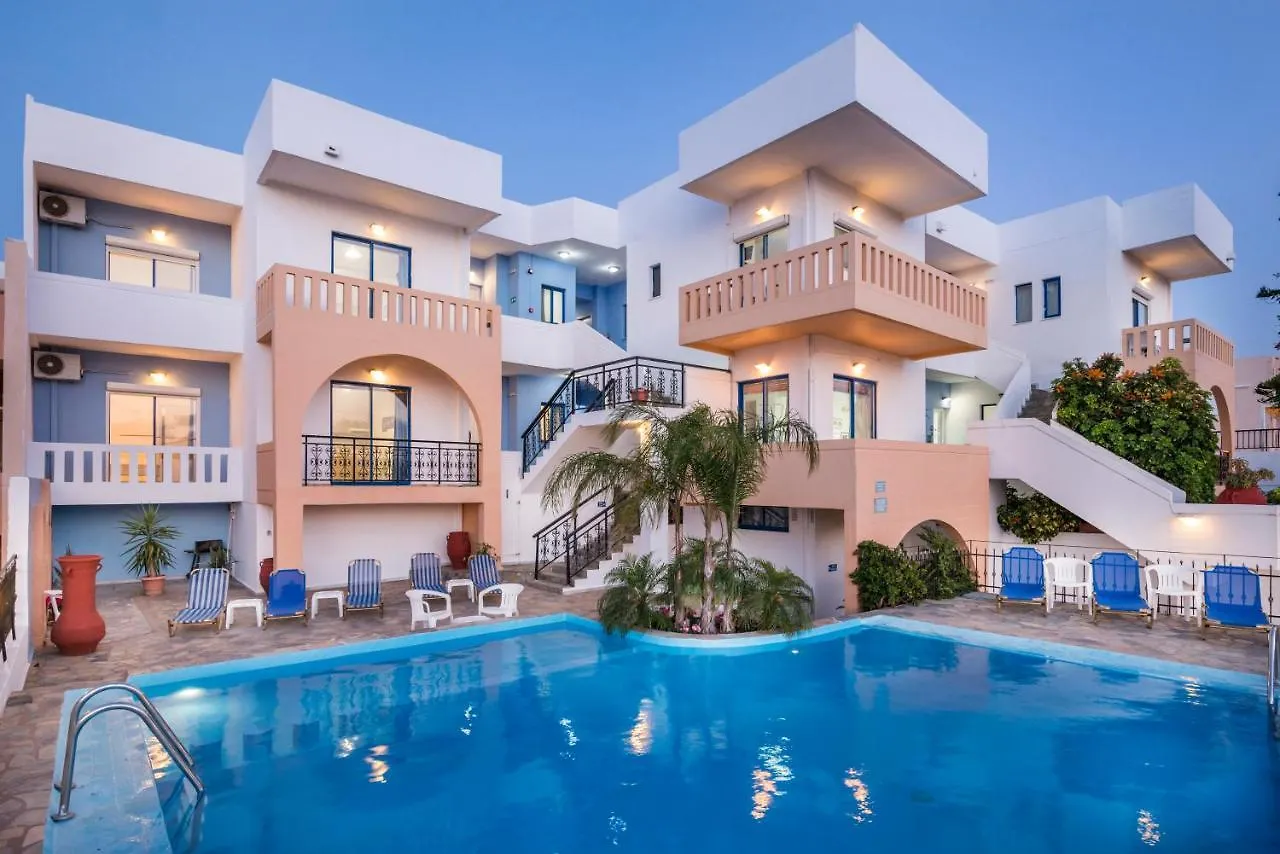 Esplanade Apartments カラタス アパートホテル
